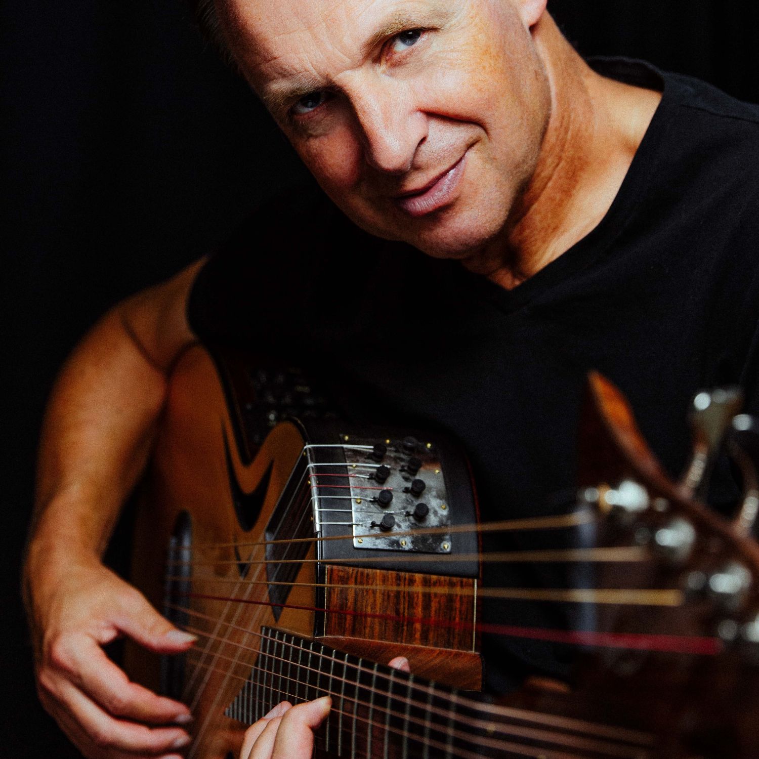STEPHAN BORMANN | TRAVELER ON GUITAR